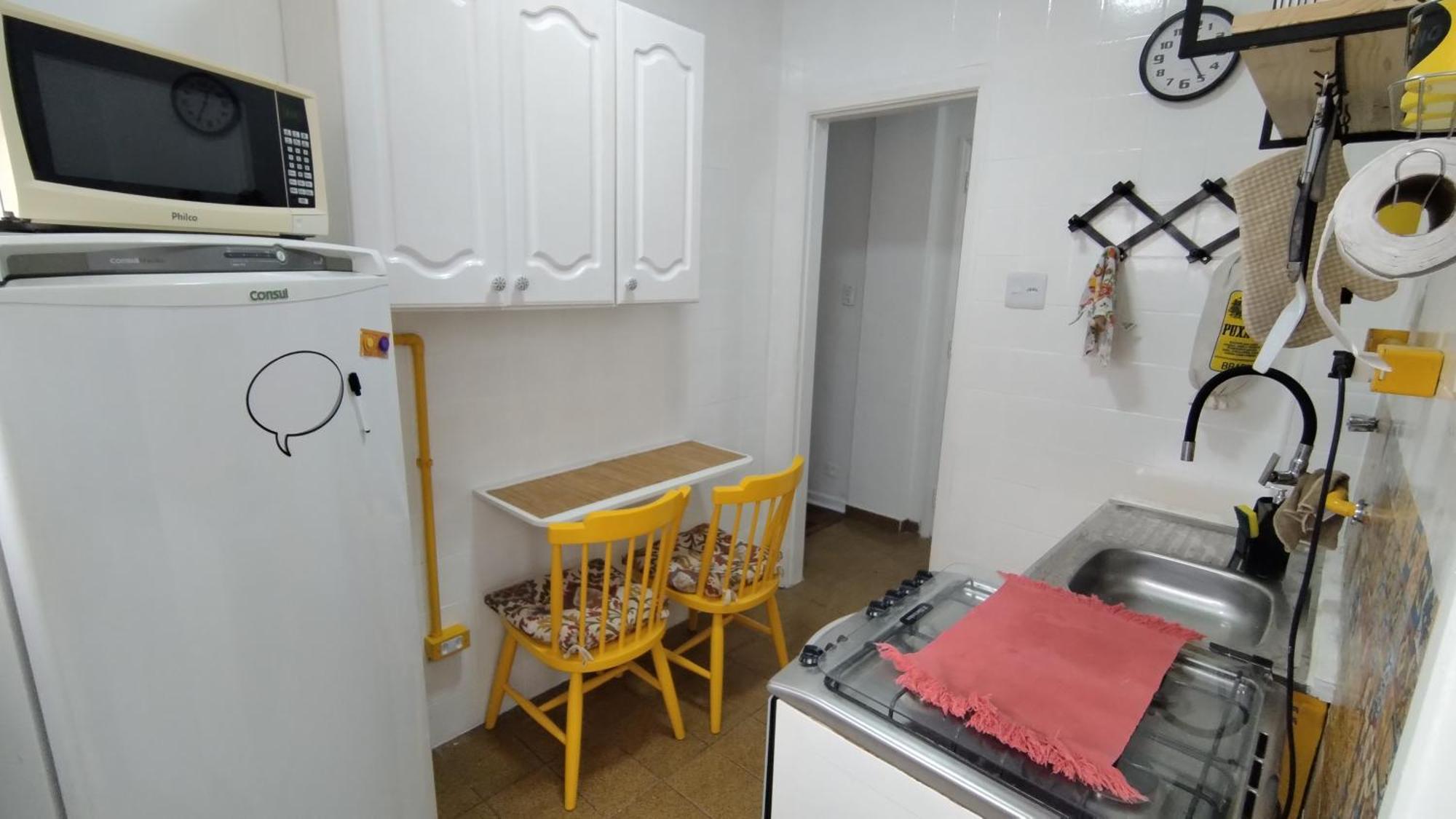 Charmoso Na Frente Da Apartamento *